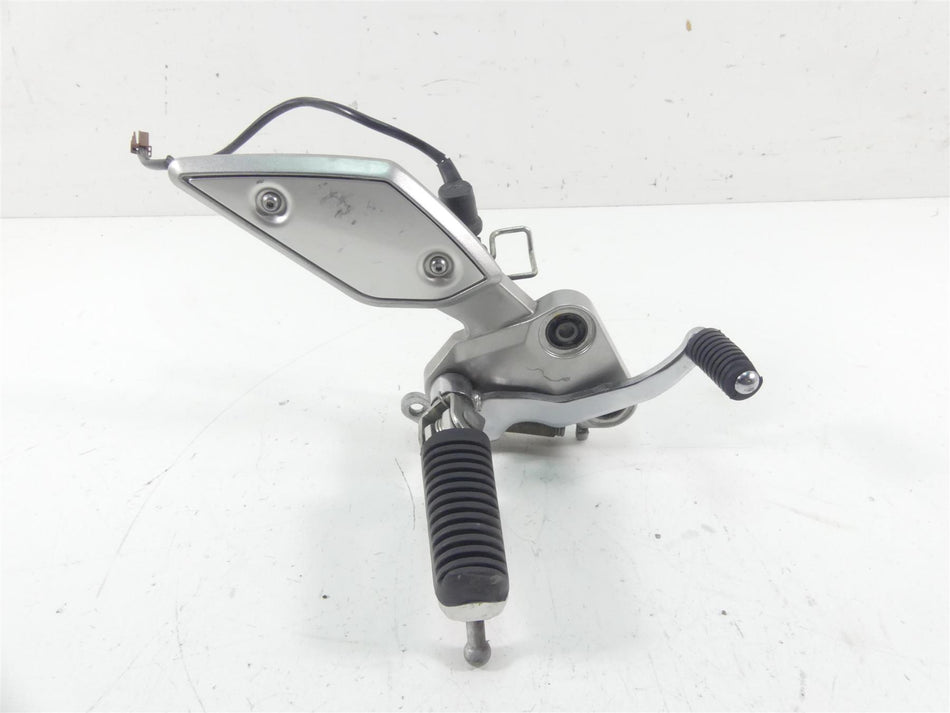 2008 Yamaha FZ1 Fazer Right Rider Footpeg Brake Pedal -Read 2D1-27443-00-00 {{ shop.shopifyCountryName }} - Mototech271