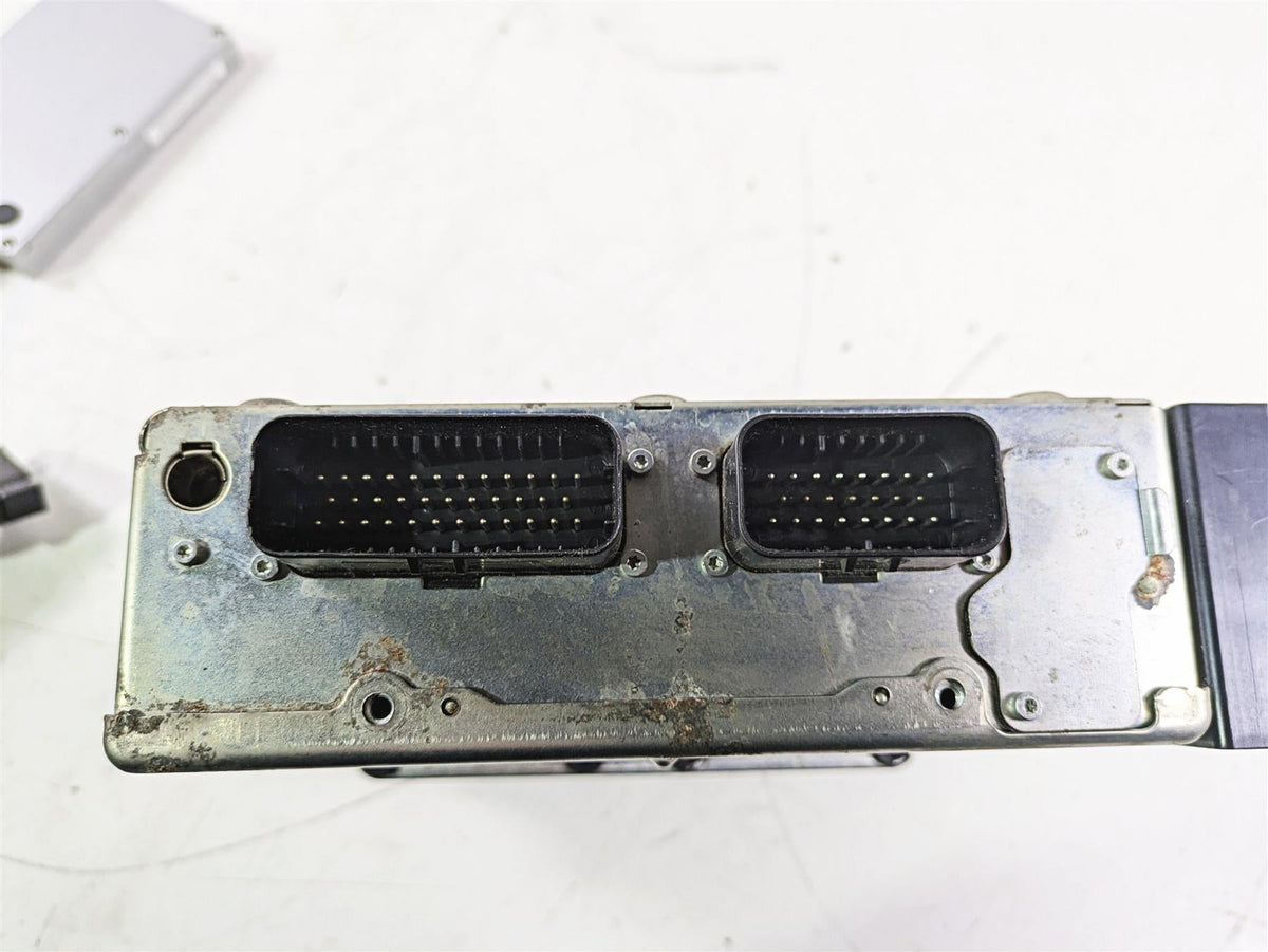 2007 Harley Touring FLHTCU SE CVO E-Glide Radio Cd Player & Cb Module 76160-06 {{ shop.shopifyCountryName }} - Mototech271