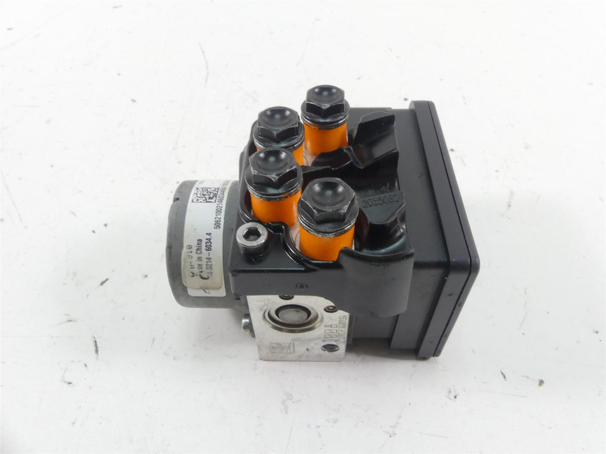 2017 Triumph Thruxton 1200 R Abs Brake Pump Module Unit T2021931 {{ shop.shopifyCountryName }} - Mototech271