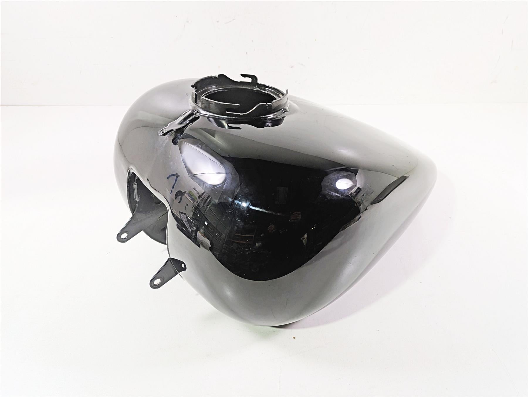2009 Harley Touring FLHX Street Glide Fuel Gas Petrol Tank Reservoir 61356-08 {{ shop.shopifyCountryName }} - Mototech271
