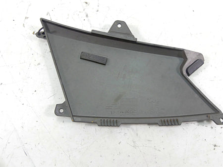 2009 BMW R1200 GS K25 Left Between Leg Side Cover Fairing 46637693433 {{ shop.shopifyCountryName }} - Mototech271
