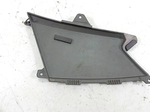 2009 BMW R1200 GS K25 Left Between Leg Side Cover Fairing 46637693433 | Mototech271