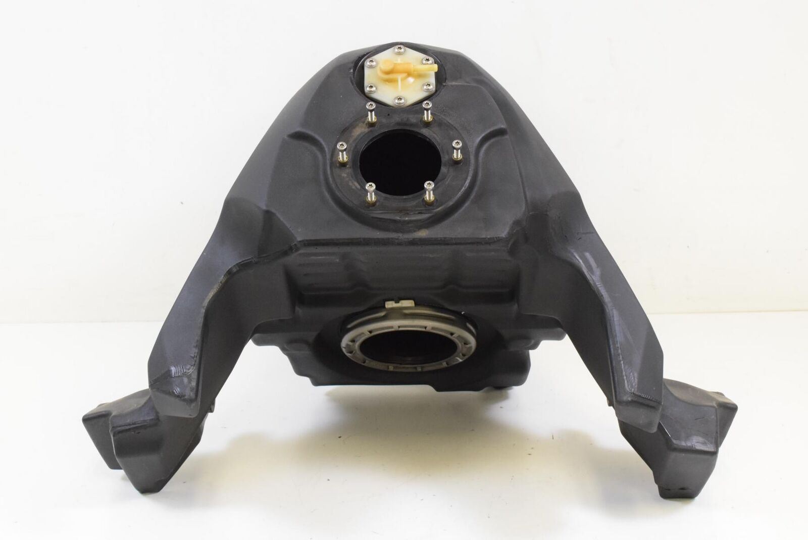 2010 BMW K1300GT K1300 GT K44 Fuel Gas Petrol Tank 16117711030 {{ shop.shopifyCountryName }} - Mototech271