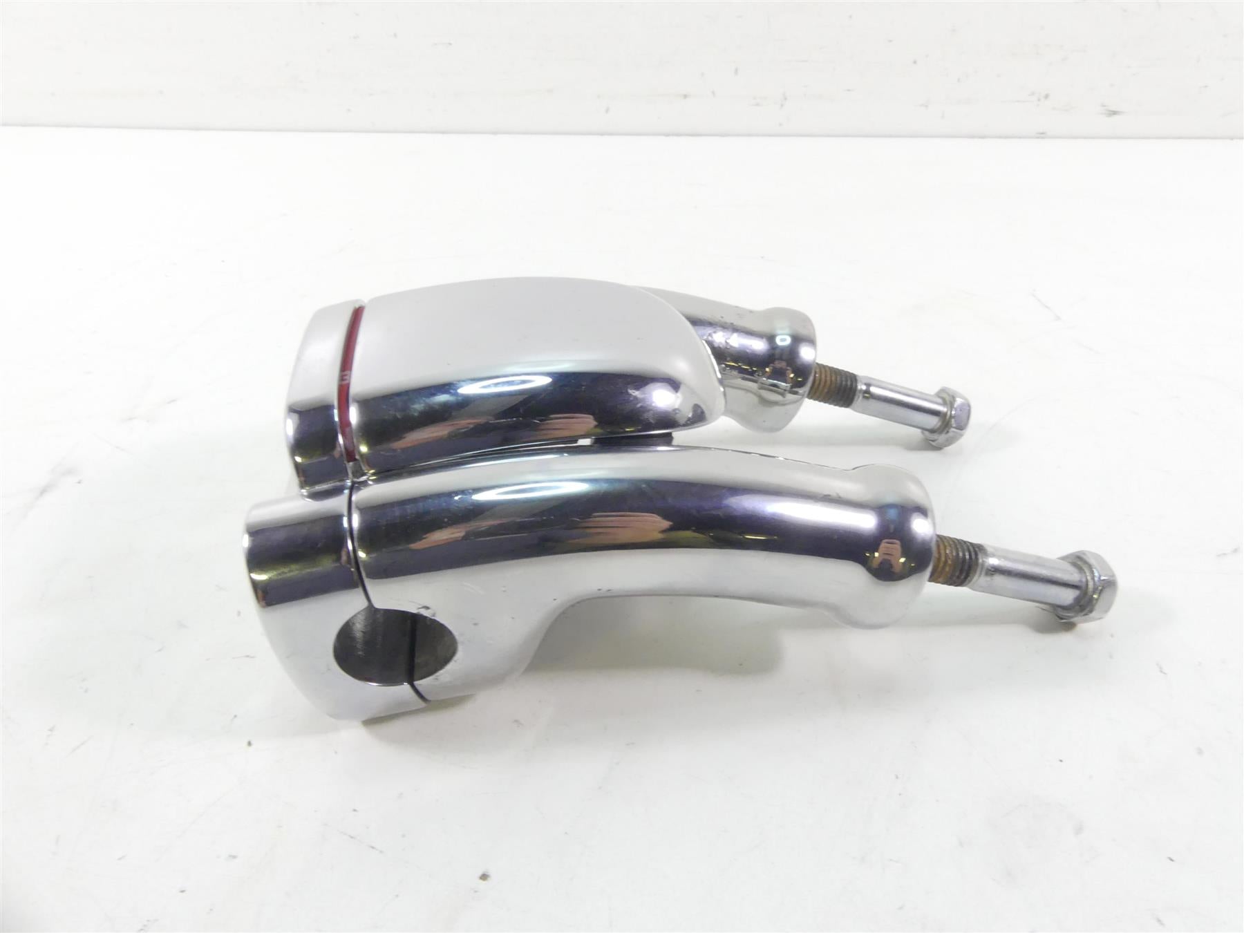 2009 Harley FXDL Dyna Low Rider Handlebar Holder Riser Set 55848-06 {{ shop.shopifyCountryName }} - Mototech271