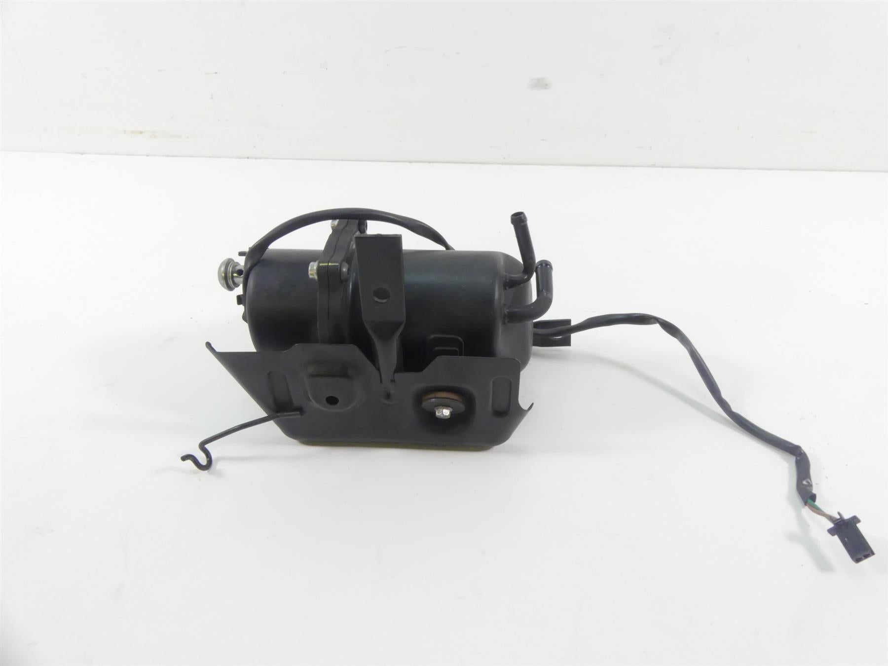 2007 Honda VTX1800 T1 Fuel Gas Petrol Pump - Tested 16700-MCV-R12 16700-MCV-R13 {{ shop.shopifyCountryName }} - Mototech271