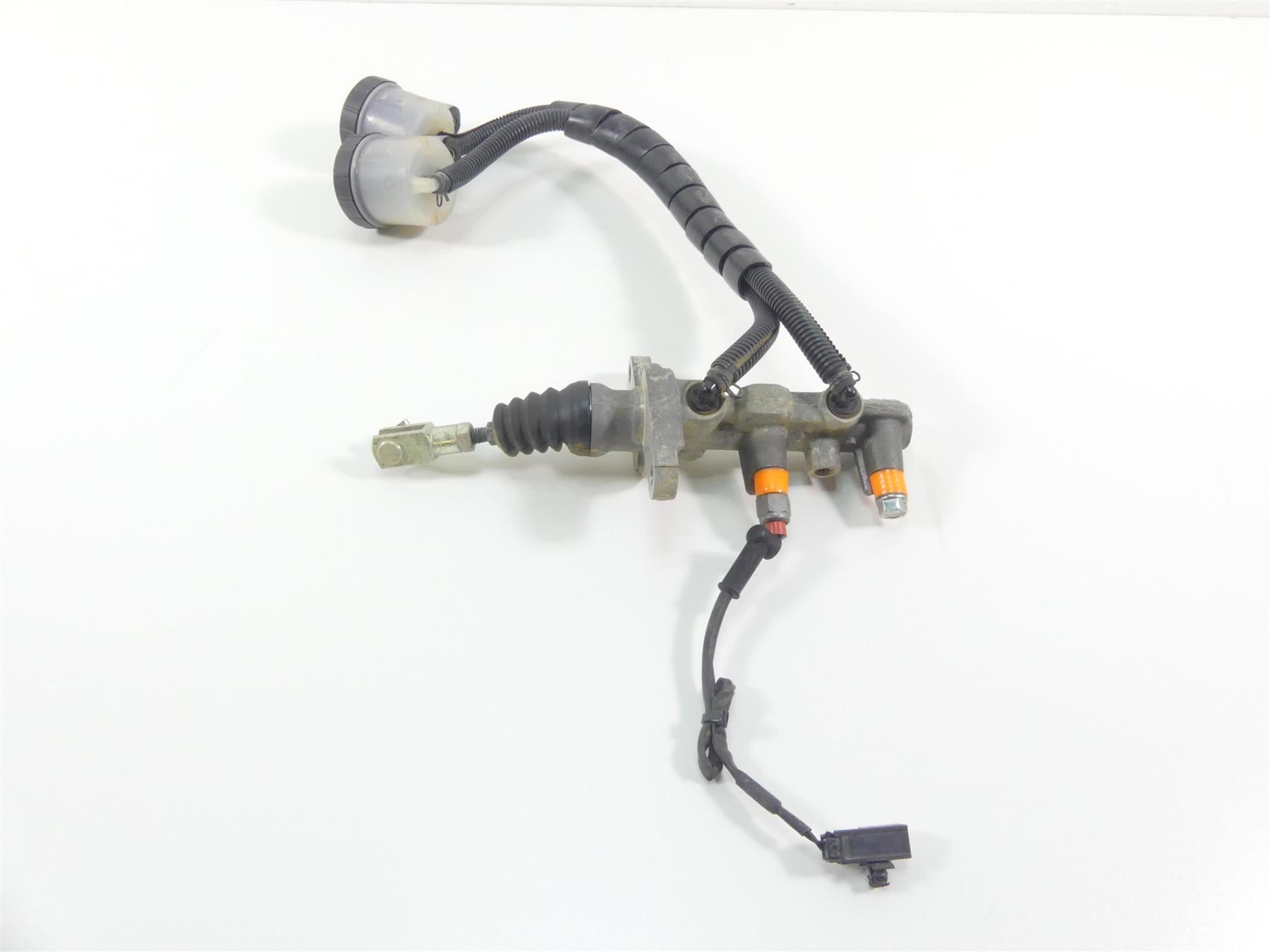 2018 Can Am Maverick X3 Turbo STD Main Brake Master Cylinder 705601549 705601863 {{ shop.shopifyCountryName }} - Mototech271