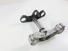 Load image into Gallery viewer, 2020 Kawasaki ZX6R ZX636 Ninja Upper Lowr Triple Tree Set 44037-0136 44039-0181
