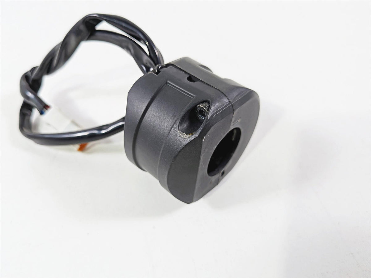 2011 Ducati Streetfighter 1098 S Right Hand Start Stop Control Switch 65010092I {{ shop.shopifyCountryName }} - Mototech271