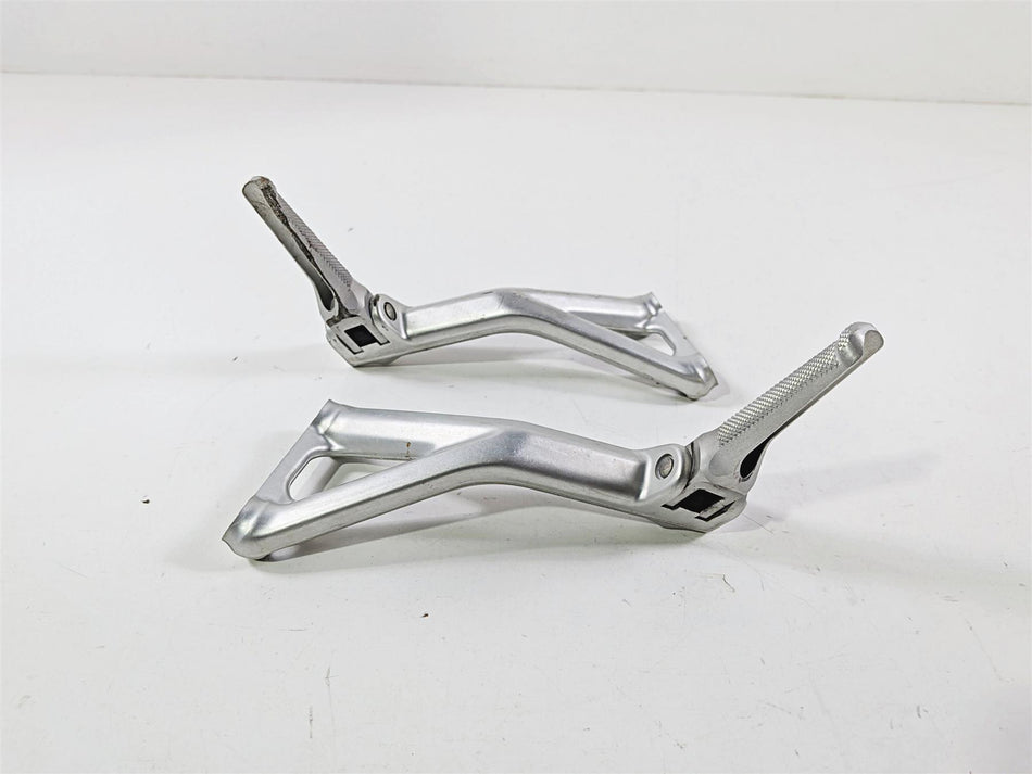 2018 Ducati Panigale V4 S Rear Passenger Foot Peg Set 82411892BA 82412251AA-Mototech271