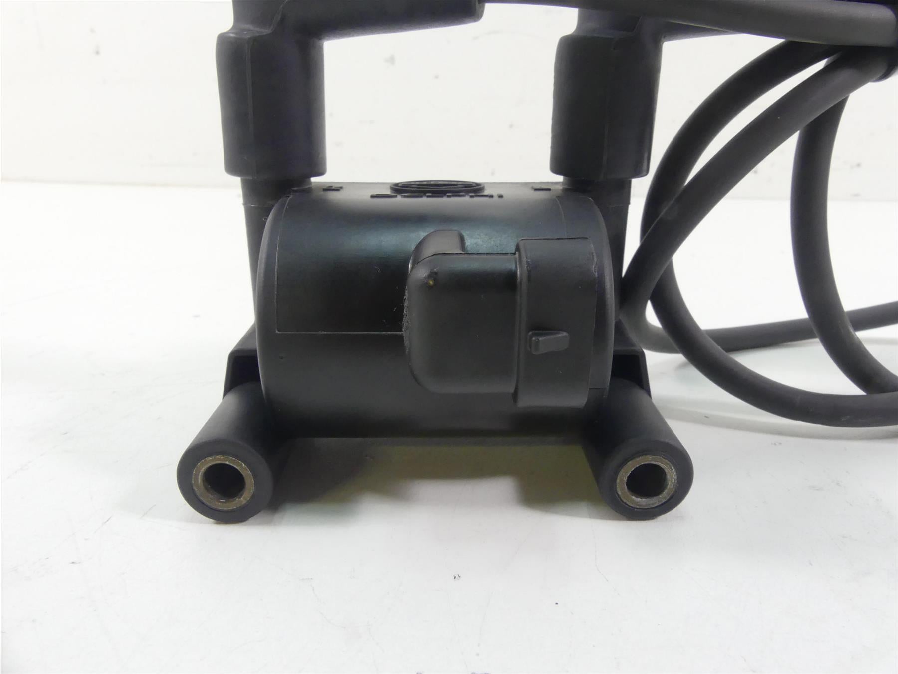 2016 Harley Touring FLHR Road King Delphi Ignition Coil Wires Plugs 31696-07A {{ shop.shopifyCountryName }} - Mototech271