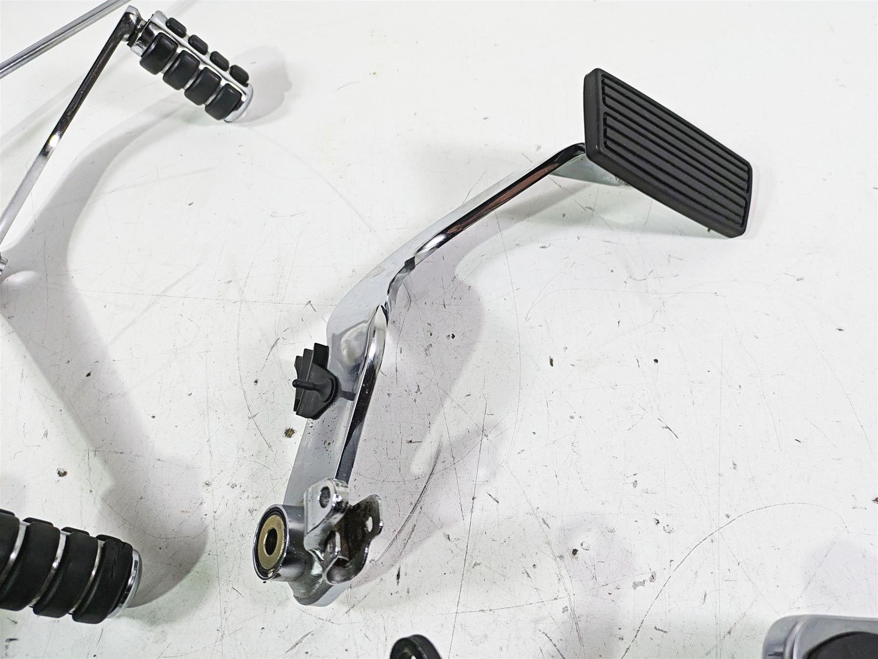 2002 Honda VTX1800 Retro Baron Front Floorboard Shift Brake Lever Set 50612-MCV {{ shop.shopifyCountryName }} - Mototech271