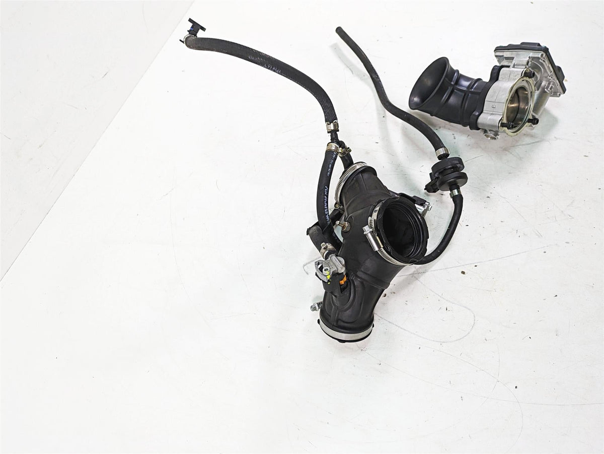 2020 Ducati Scrambler 1100 Sport Pro Throttle Body Intake 28241071A 14010851E {{ shop.shopifyCountryName }} - Mototech271