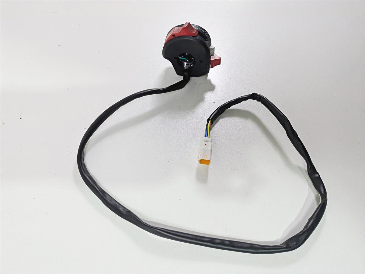 2022 Ducati Streetfighter V2 Right Hand Control Switch Start Kill 65010241D {{ shop.shopifyCountryName }} - Mototech271