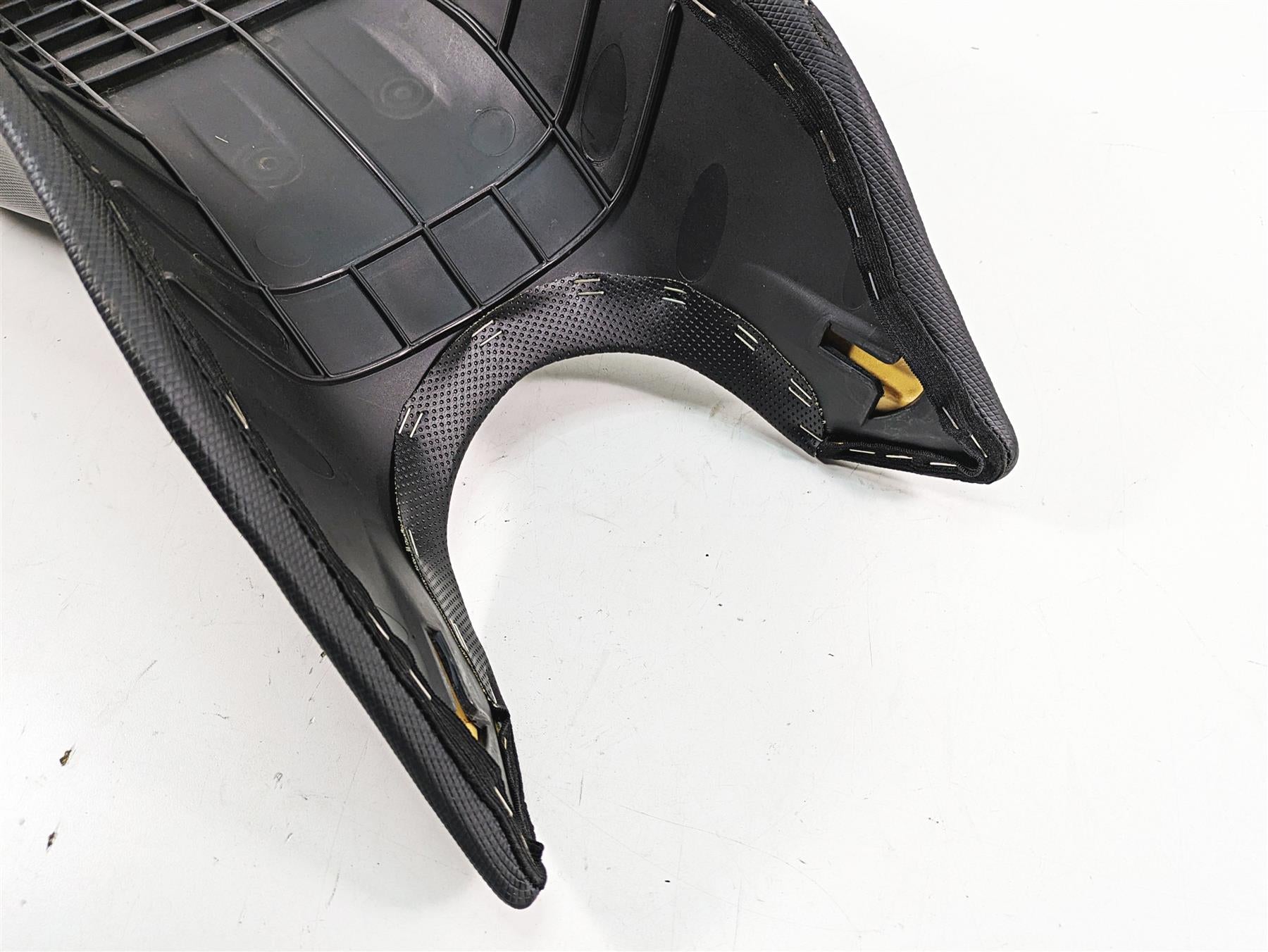 2011 Ducati Hypermotard 1100 Evo SP Seat Saddle 59520902A {{ shop.shopifyCountryName }} - Mototech271