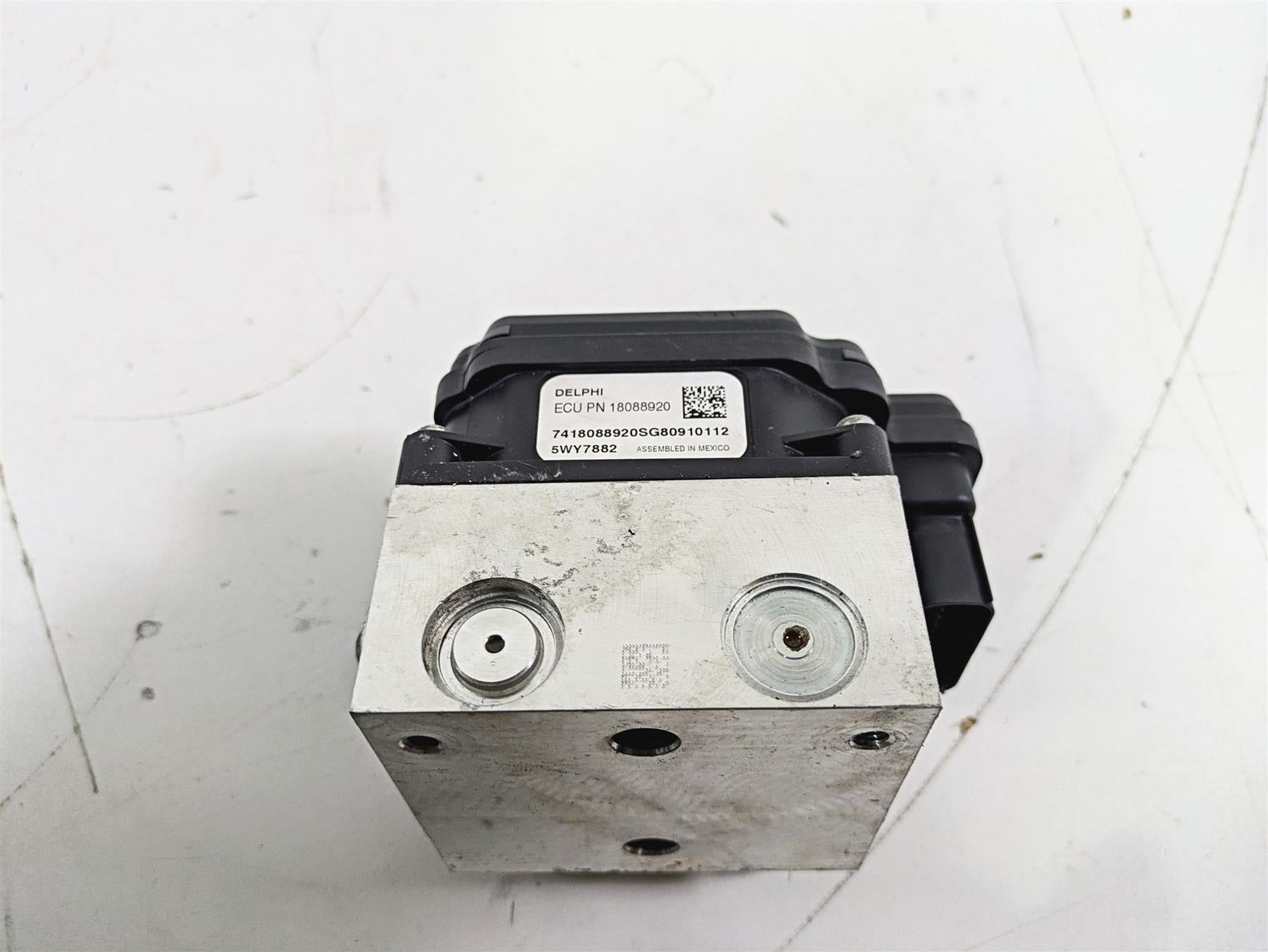 2008 Harley Touring FLHTP Electra Glide Abs Brake Pump Unit Module 40688-08 {{ shop.shopifyCountryName }} - Mototech271