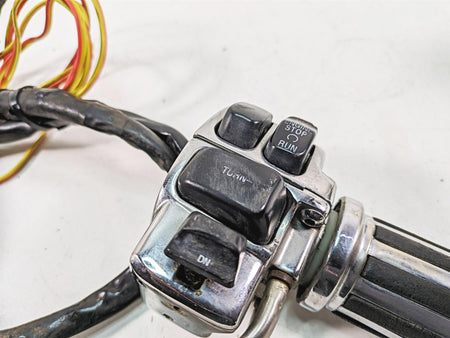 1999 Harley Touring FLHTC Electra Glide Right Hand Control Switch -Read 71684-06 {{ shop.shopifyCountryName }} - Mototech271