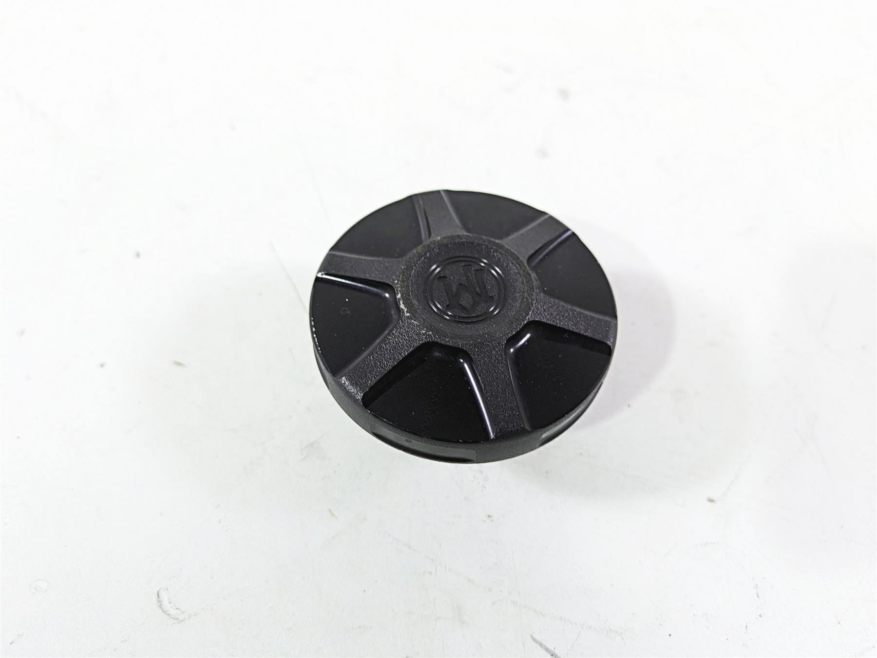 2017 Harley Dyna FXDB Street Bob Performance Machine Fuel Gas Cap 0210-2071ARY {{ shop.shopifyCountryName }} - Mototech271