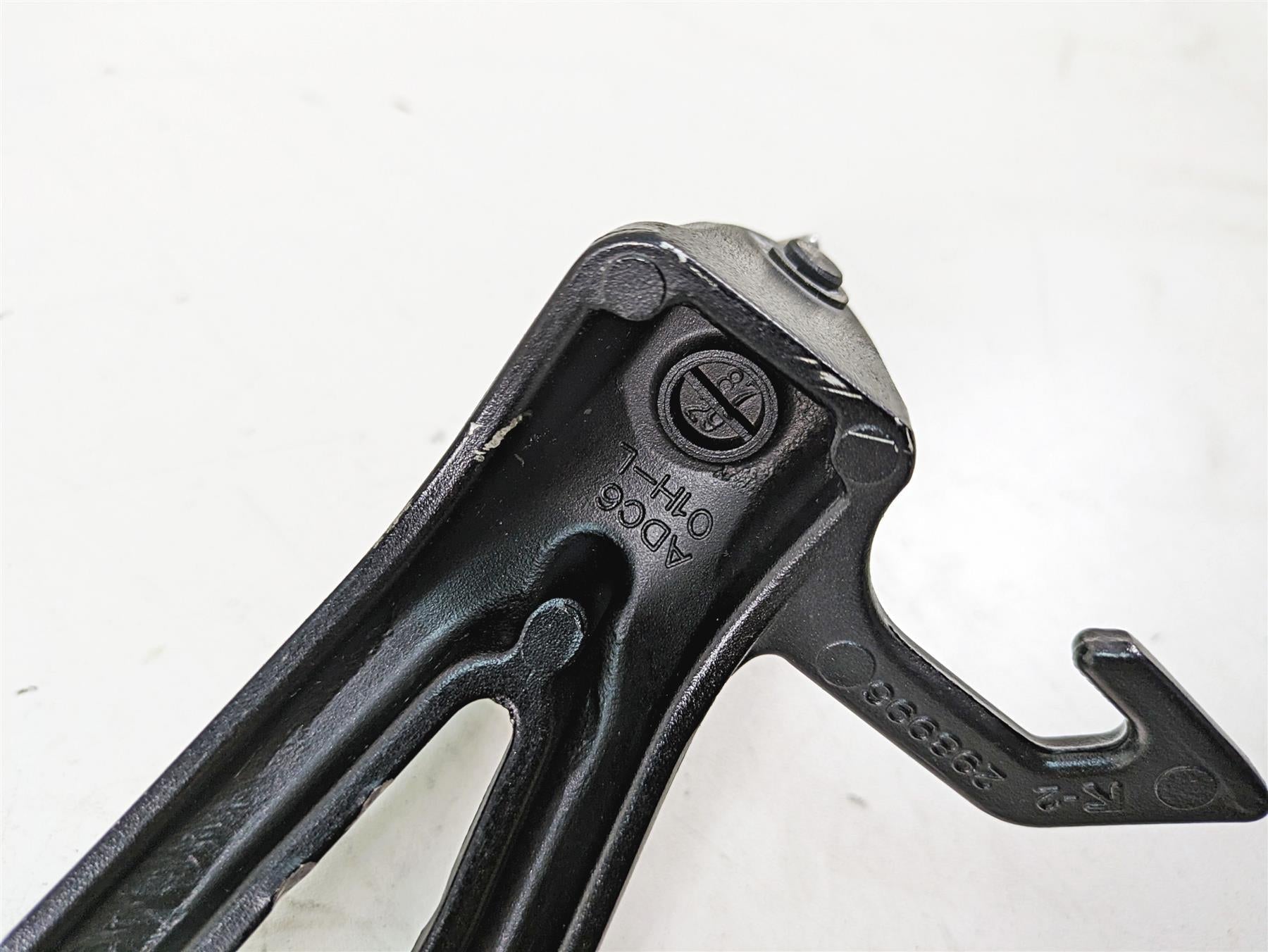 2009 Suzuki GSXR750 K9 Rear Footpeg Foot Peg Rest Mount Set 43600-37H00-YAP {{ shop.shopifyCountryName }} - Mototech271