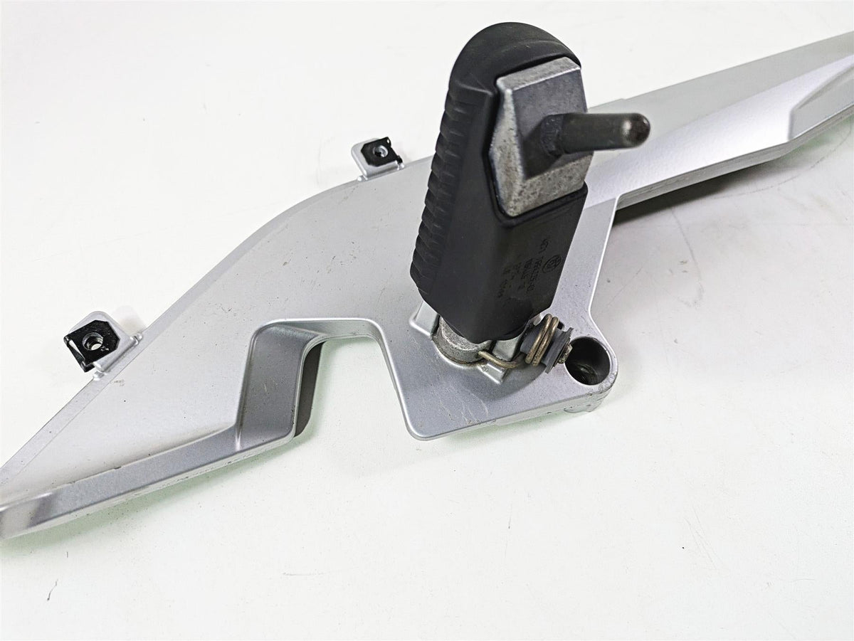 2010 BMW R1200RT K26 Left Foot Peg Bracket & Shifter Shift Lever 46717675289 {{ shop.shopifyCountryName }} - Mototech271
