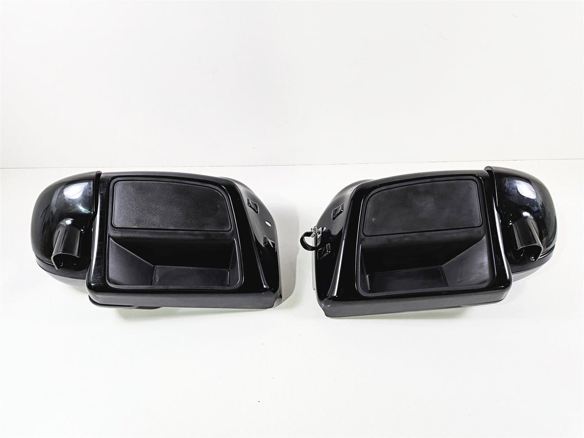 2017 Harley Touring FLHXS Street Glide Left Right Leg Fairing Set Speaker Holes {{ shop.shopifyCountryName }} - Mototech271
