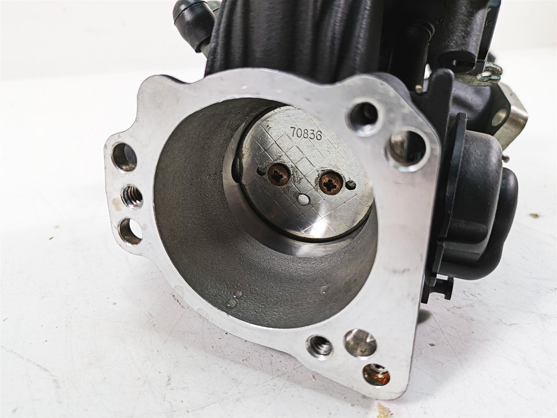 2015 Harley FXDL Dyna Low Rider Throttle Body Fuel Injectors 27708-06A {{ shop.shopifyCountryName }} - Mototech271