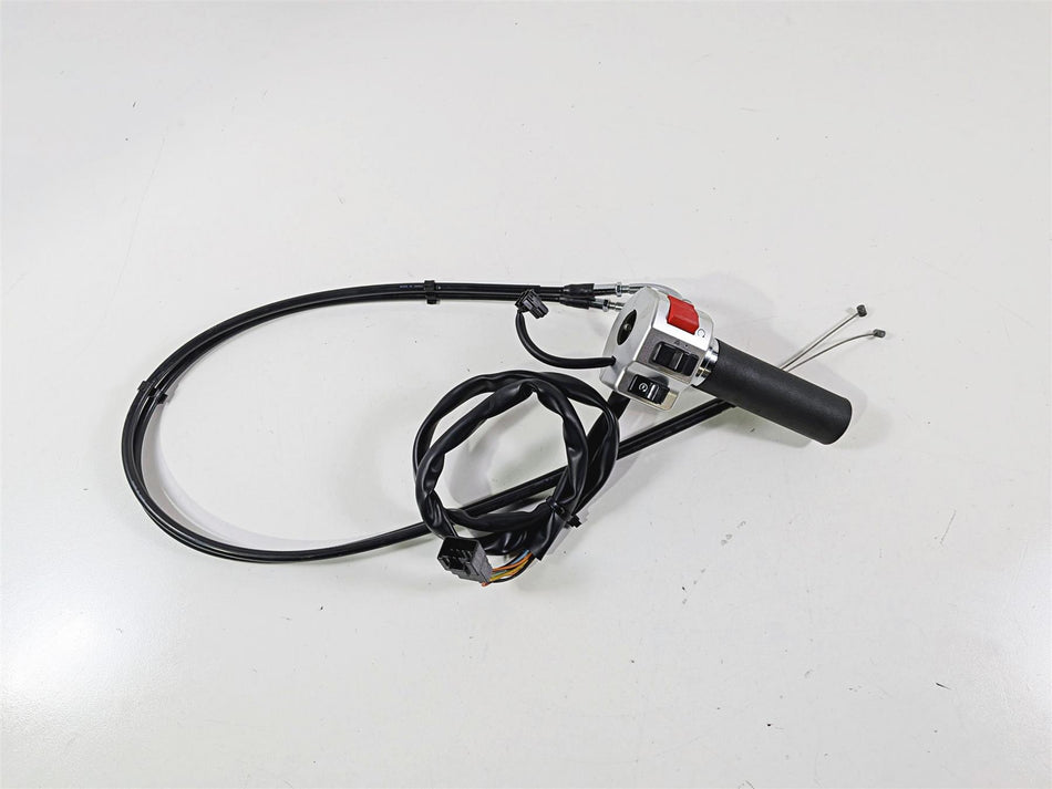 2006 Suzuki C90 VL1500T Boulevard Right Hand Throttle Control Switch 37200-41FA1 {{ shop.shopifyCountryName }} - Mototech271
