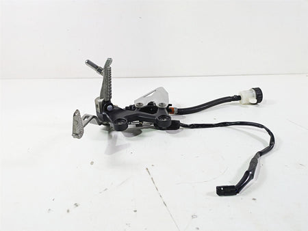 2023 Kawasaki EX400 Ninja Right Footpeg + Brake Lever Master Cylinder 35063-1408 {{ shop.shopifyCountryName }} - Mototech271