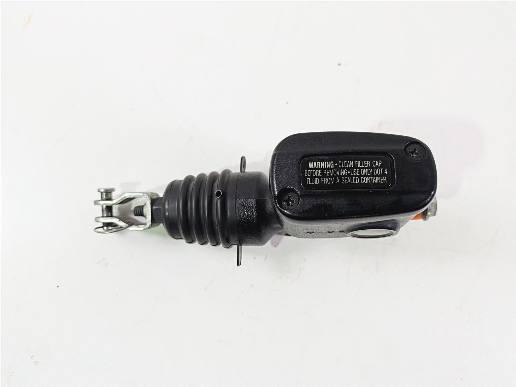 2020 Harley Softail FXST Standard Rear Brake Master Cylinder 5/8" 41700460 {{ shop.shopifyCountryName }} - Mototech271