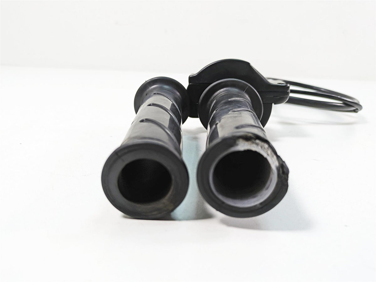 2011 Ducati Hypermotard 1100 Evo SP Throttle Control & Both Grips 65420032A {{ shop.shopifyCountryName }} - Mototech271