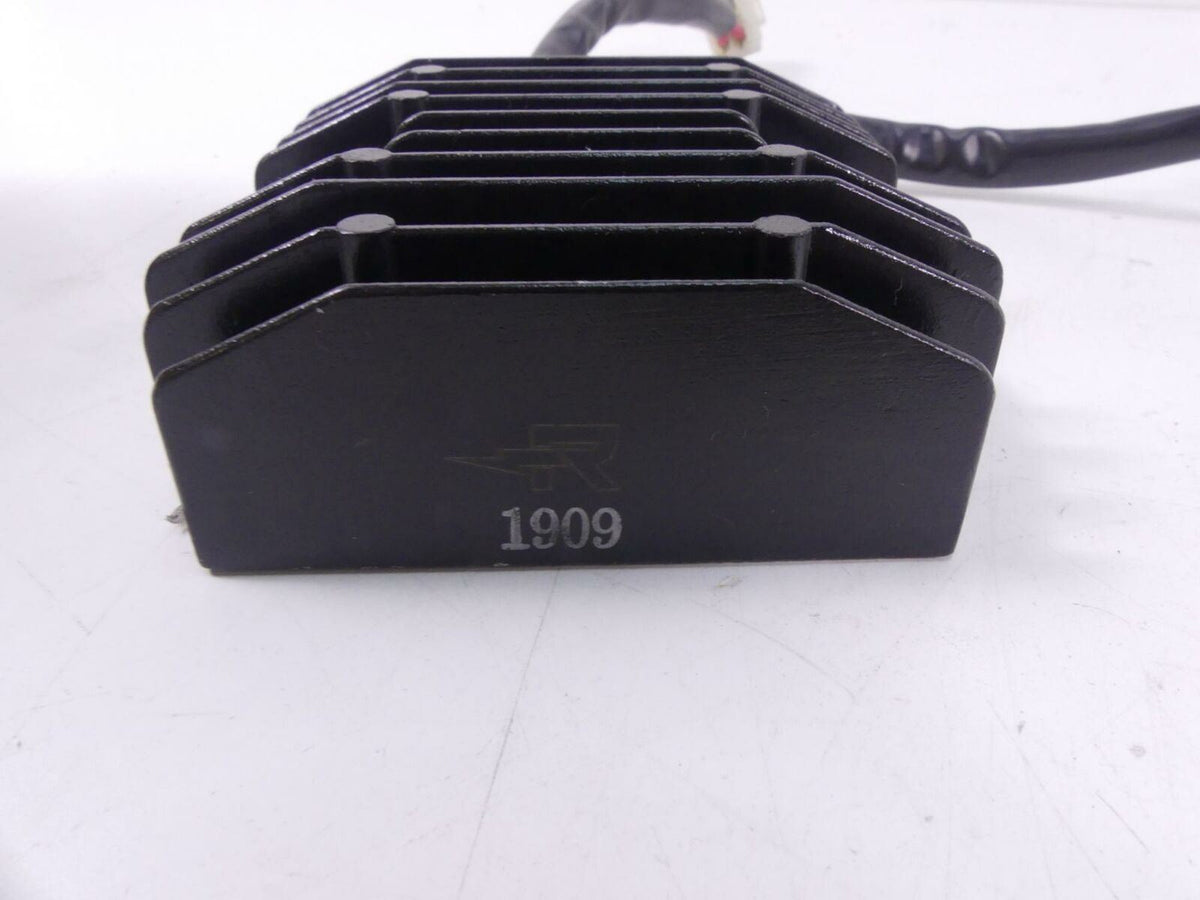2009 Triumph Street Triple 675R Rectifier Voltage Regulator T1300675 {{ shop.shopifyCountryName }} - Mototech271
