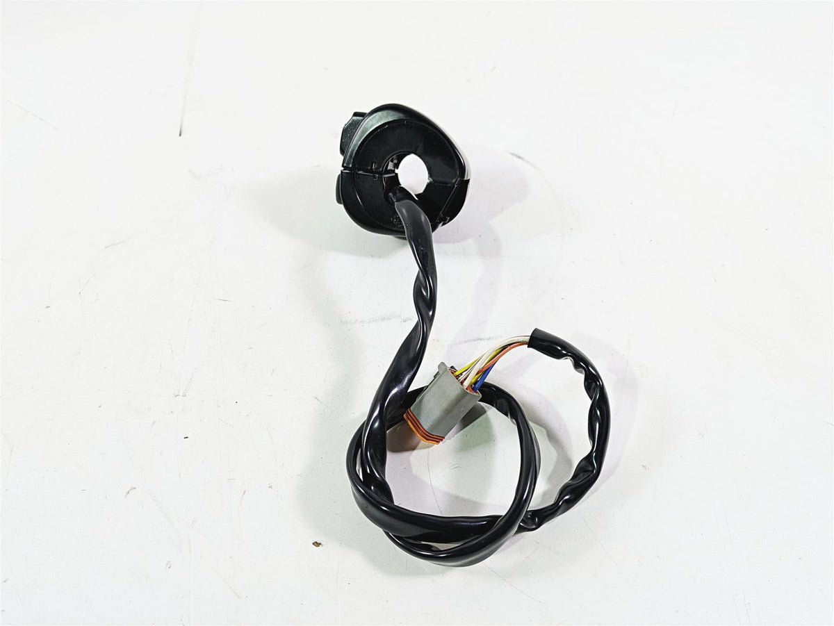 2006 Harley VRSCR Street V-Rod Left Hand Control Switch 71682-06A 71685-06A {{ shop.shopifyCountryName }} - Mototech271