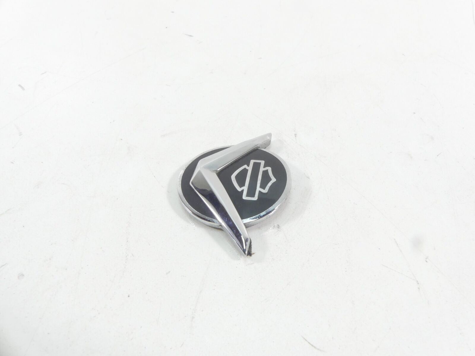 2006 Harley Touring FLHCU SE CVO Rear Fender Tire Hugger Emblem 59423-03 {{ shop.shopifyCountryName }} - Mototech271