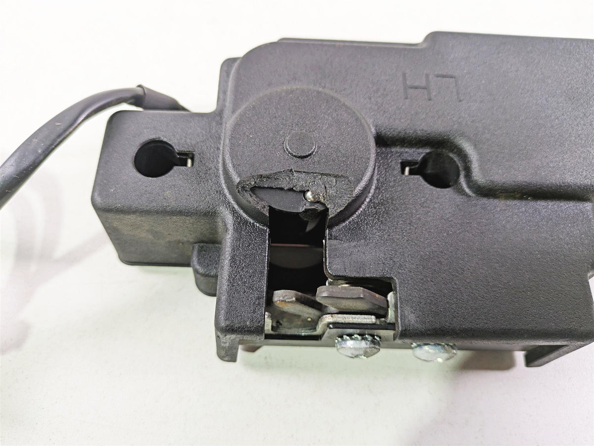 2017 Indian Chieftain Limited Left Bag Lock Control Module - Read 4017838 {{ shop.shopifyCountryName }} - Mototech271