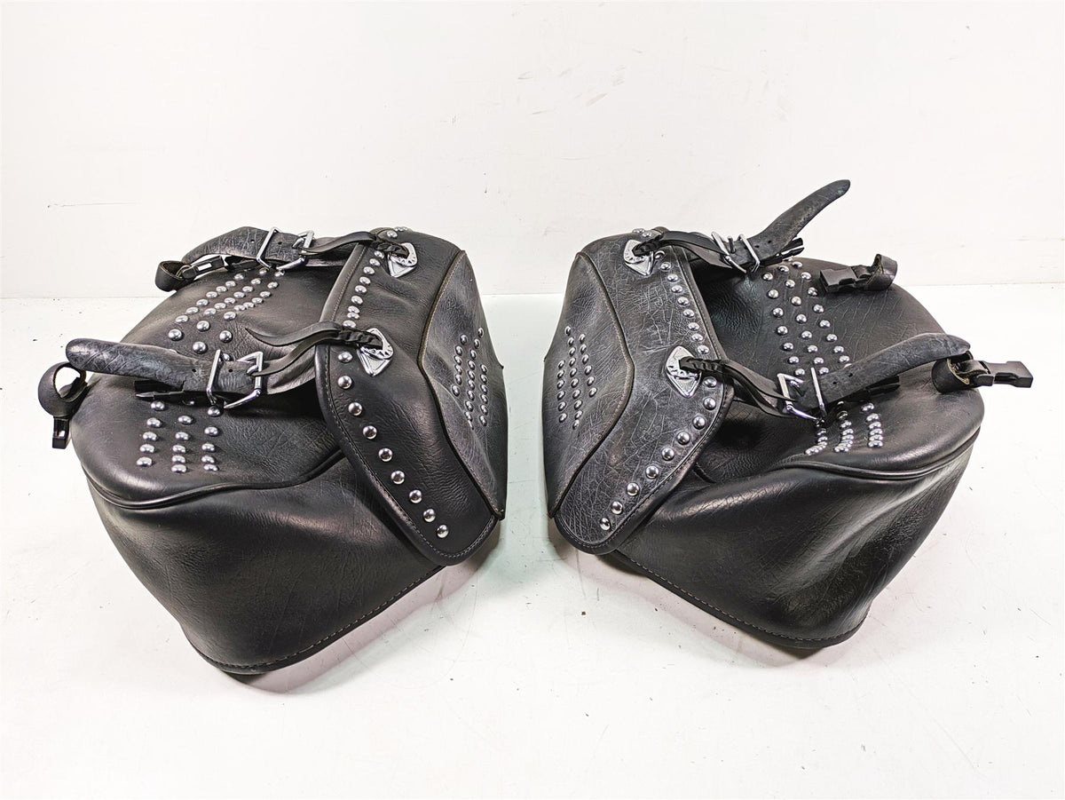 2013 Harley Softail FLSTC Heritage Classic Saddlebag & Mount Set 90477-09 {{ shop.shopifyCountryName }} - Mototech271
