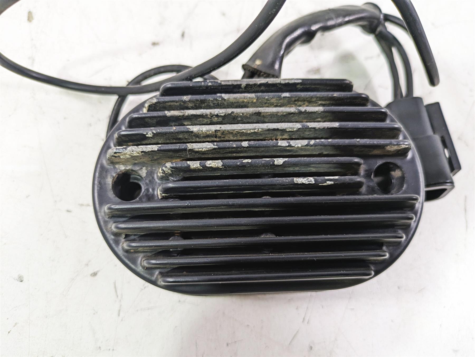 2002 Harley FLSTC Softail Heritage Classic Rectifier Voltage Regulator 74540-01 {{ shop.shopifyCountryName }} - Mototech271