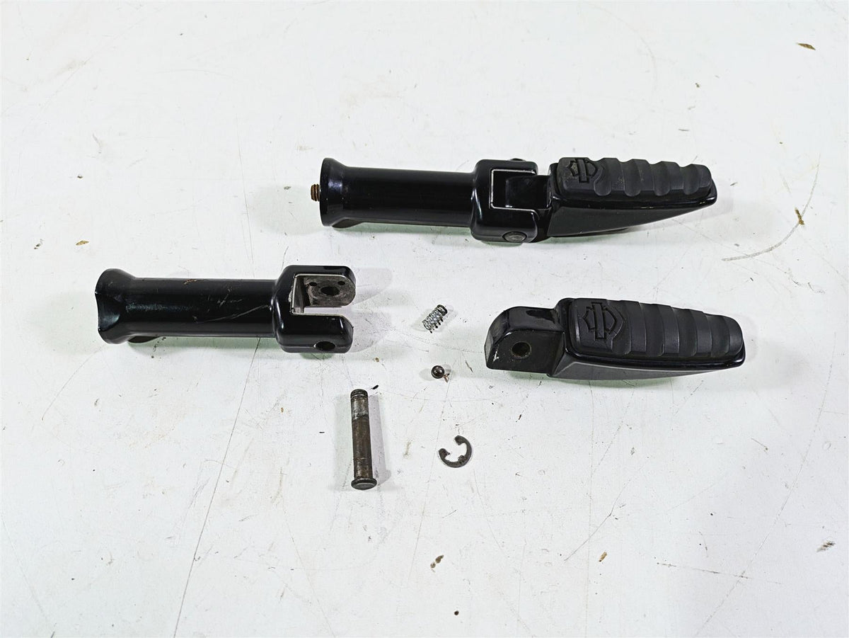 2018 Harley Softail FXFBS Fat Bob Passenger Livewire Footpeg Set - Read 50500762 {{ shop.shopifyCountryName }} - Mototech271
