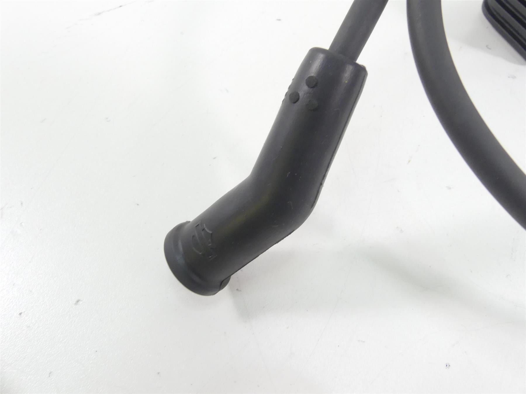 2018 Harley Softail FXFB Fat Bob Ignition Coil + Wires & Plugs Set 31600067 {{ shop.shopifyCountryName }} - Mototech271