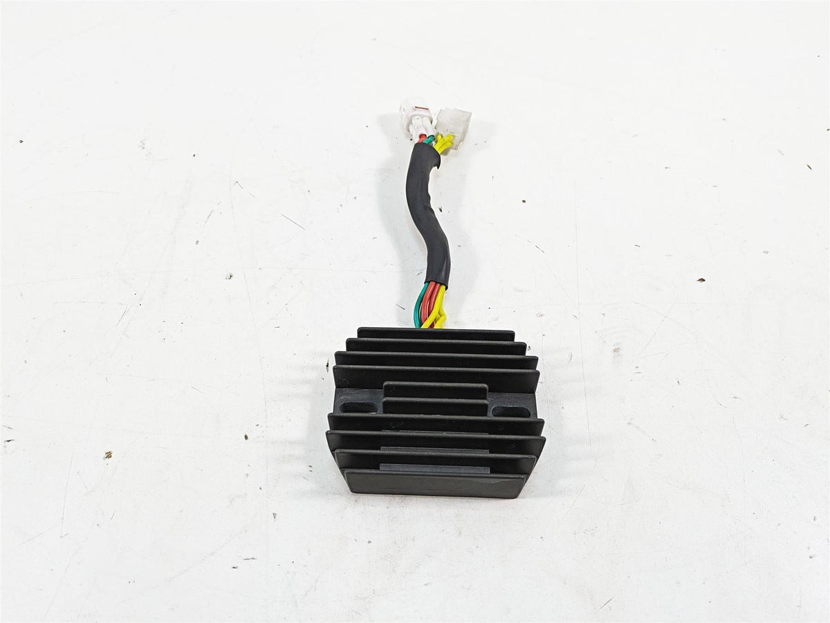 2009 Suzuki GSXR750 K9 Voltage Regulator Rectifier 32800-18H00 32800-47H00 {{ shop.shopifyCountryName }} - Mototech271