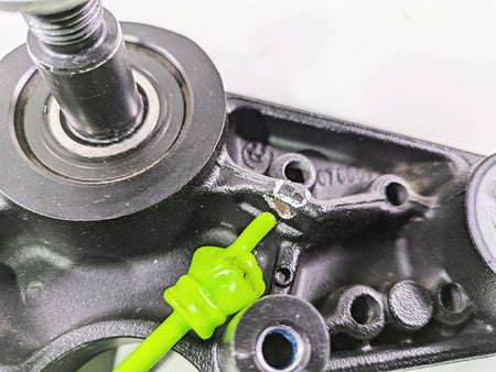 2009 BMW R1200RT K26 Upper Triple Tree Steering Clamp - Read 31427729239 {{ shop.shopifyCountryName }} - Mototech271