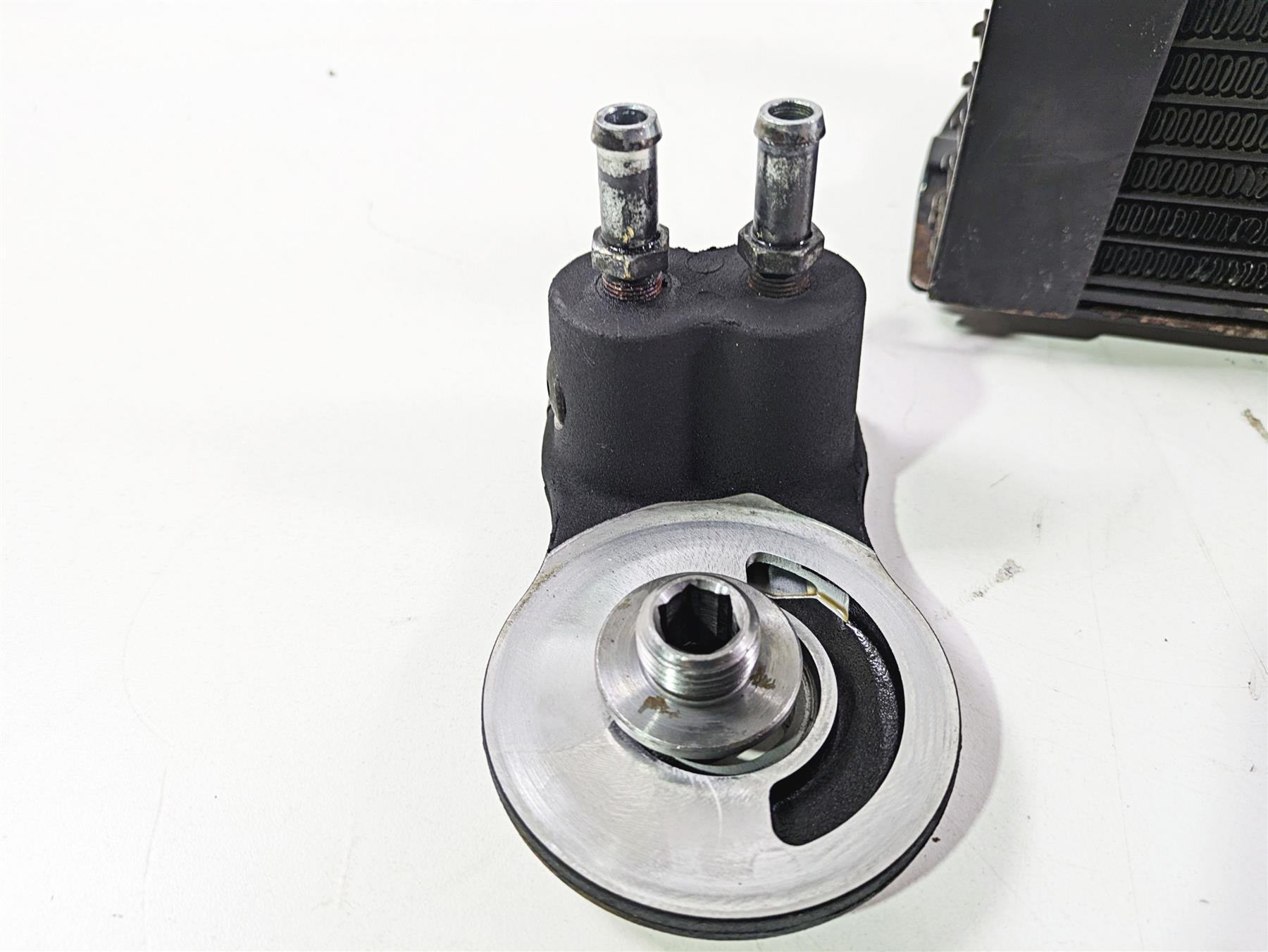 2008 Harley Touring FLHTP Electra Glide Oil Cooler & Flange Set 63083-11A {{ shop.shopifyCountryName }} - Mototech271