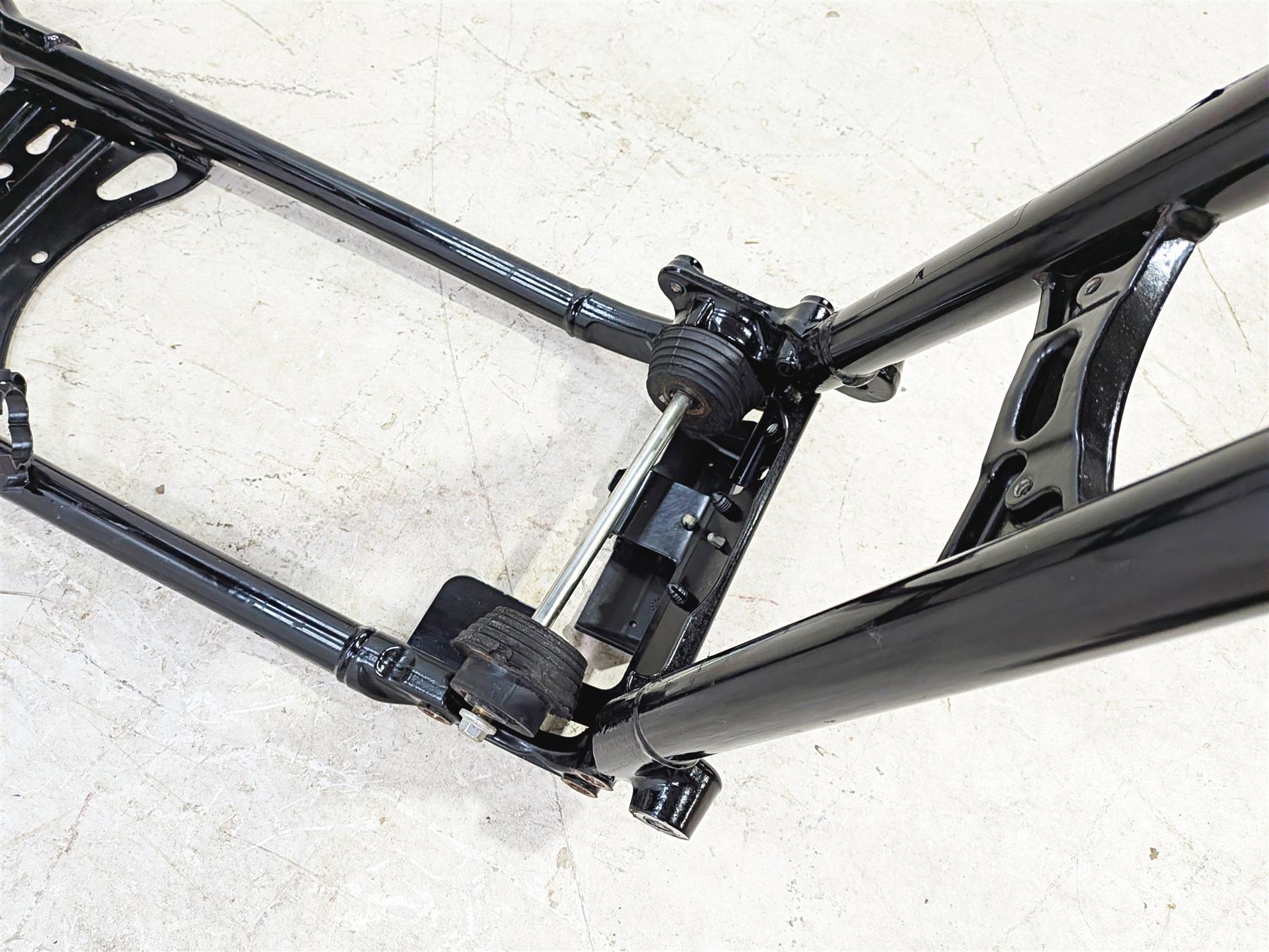 2018 Harley Touring FLHTCU Electra Glide Straight Frame Chassis wit Missouri Clear Title 47000397-Mototech271