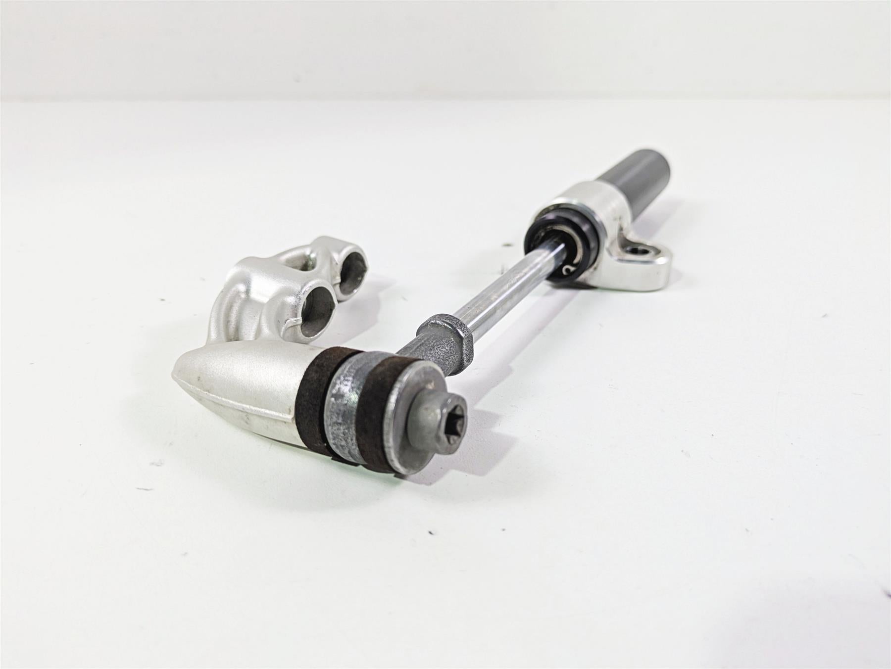 2018 BMW R nineT Urban GS K33 Steering Damper & Mounts 32768548757 {{ shop.shopifyCountryName }} - Mototech271