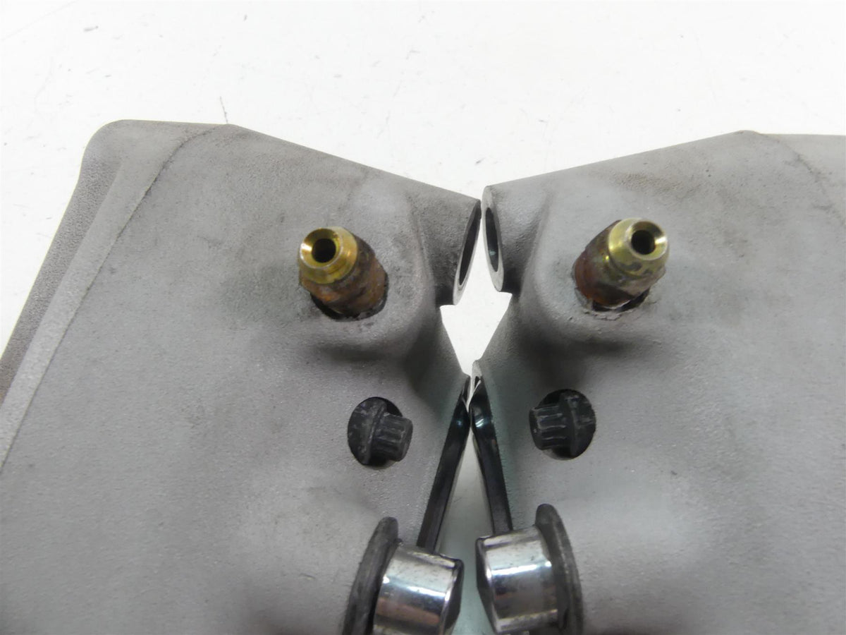 2005 Harley Touring CVO FLHTC SE Electra Glide Front Brake Caliper Set 44381-99 {{ shop.shopifyCountryName }} - Mototech271