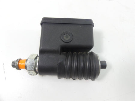 1995 Harley Dyna FXDL Low Rider Nice Rear Brake Master Cylinder 42474-90 {{ shop.shopifyCountryName }} - Mototech271