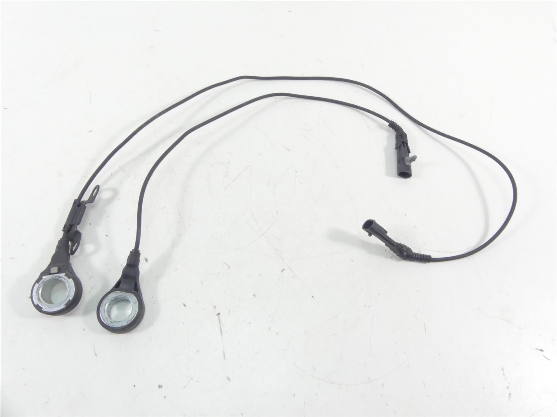2014 Harley Touring FLHTK Electra Glide Abs Brake Wheel Speed Sensors 32700015 {{ shop.shopifyCountryName }} - Mototech271