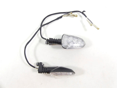 2022 Triumph Speed Triple 1200 RS Front Blinker Turn Signal Set T2704035 {{ shop.shopifyCountryName }} - Mototech271