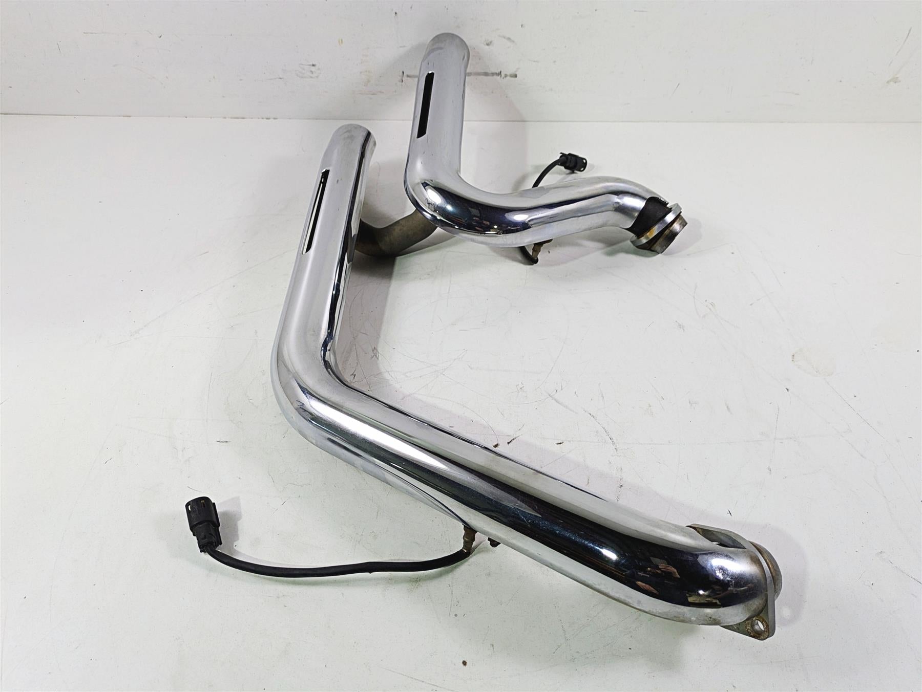 2018 Harley FXBR Softail Breakout Stock Exhaust Header Manifold Set 65600259 {{ shop.shopifyCountryName }} - Mototech271