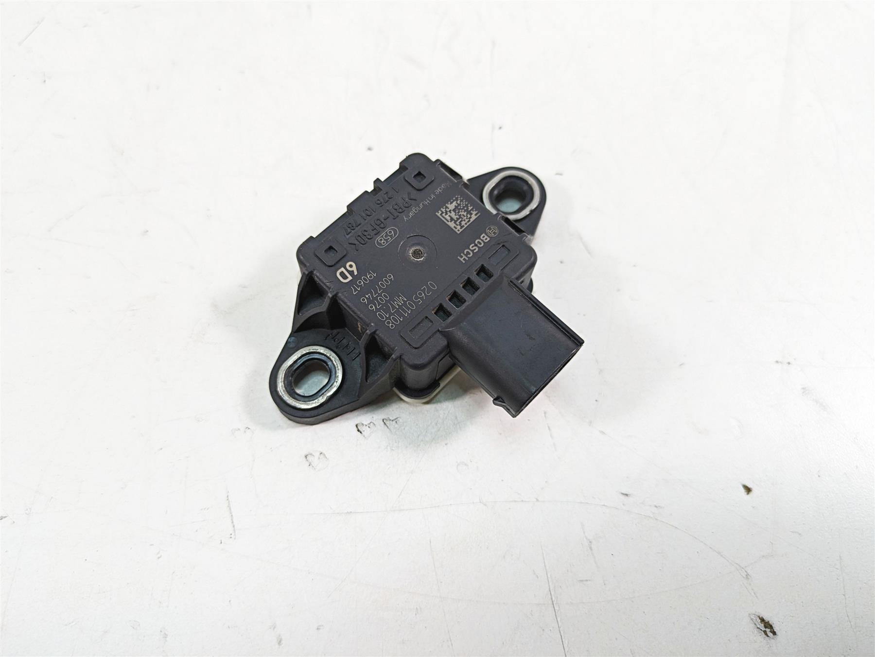 2020 Ducati Hypermotard 950 SP Bosch Lean Angle Fall Sensor 38540093B {{ shop.shopifyCountryName }} - Mototech271