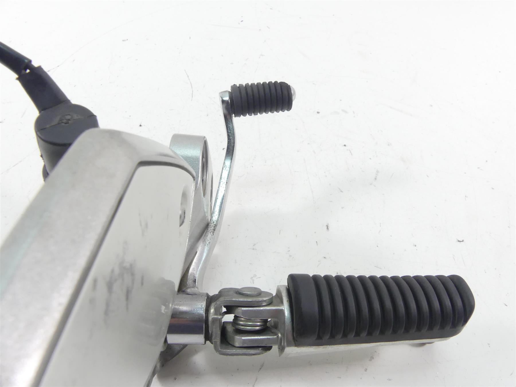 2008 Yamaha FZ1 Fazer Right Rider Footpeg Brake Pedal -Read 2D1-27443-00-00 {{ shop.shopifyCountryName }} - Mototech271