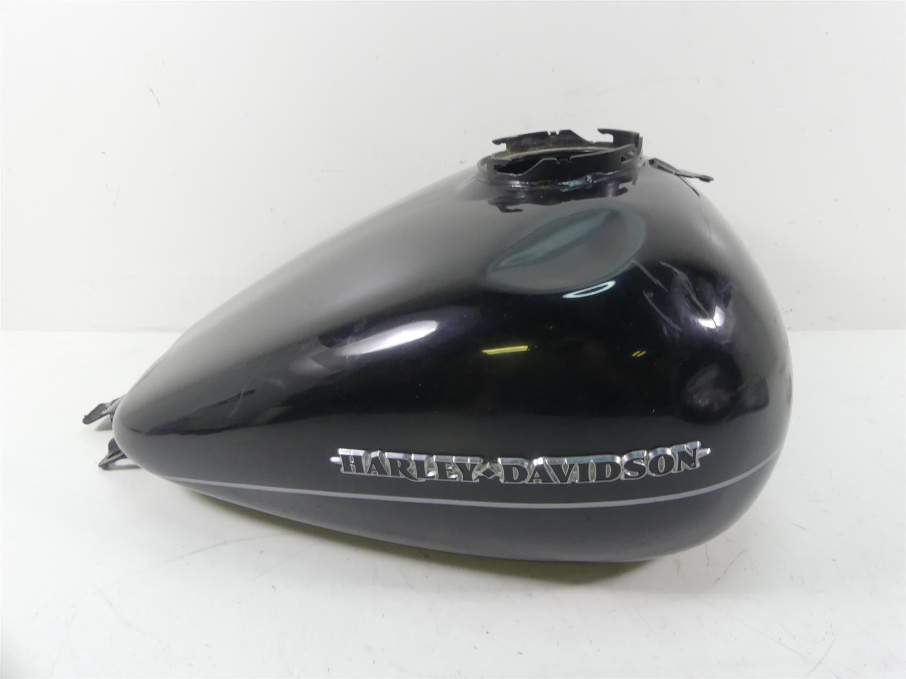 2014 Harley Touring FLHTK Electra Glide Fuel Gas Petrol Tank -Dented 61356-08 | Mototech271